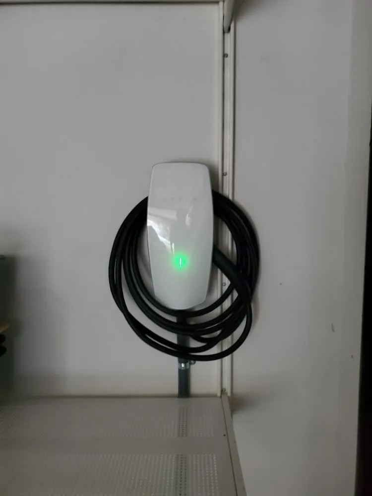 Slide of iTech Electric