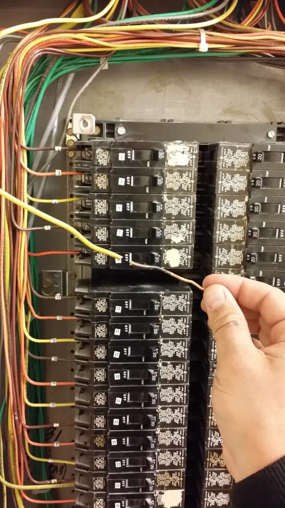 Slide of Its Aguda Electric Company