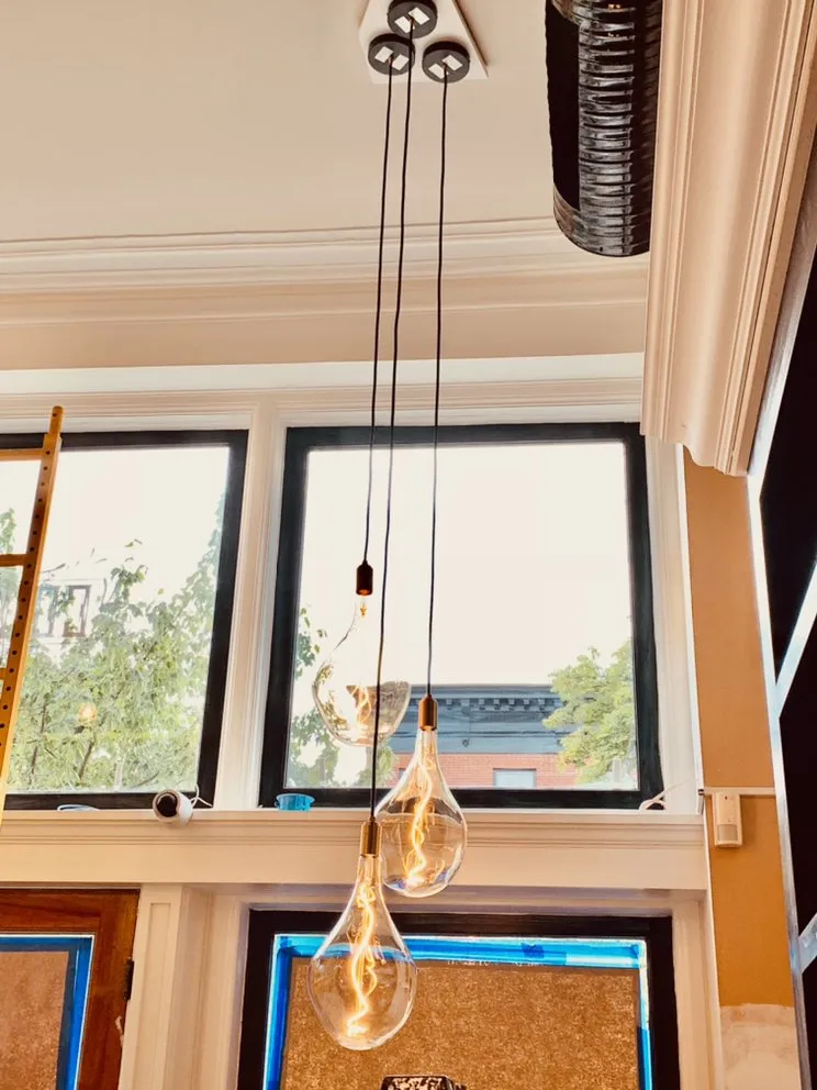 Slide of Its Electrical LLC