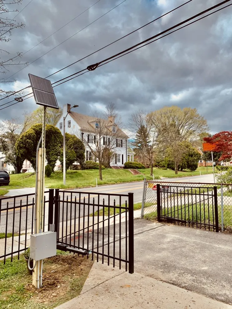 Slide of Its Electrical LLC