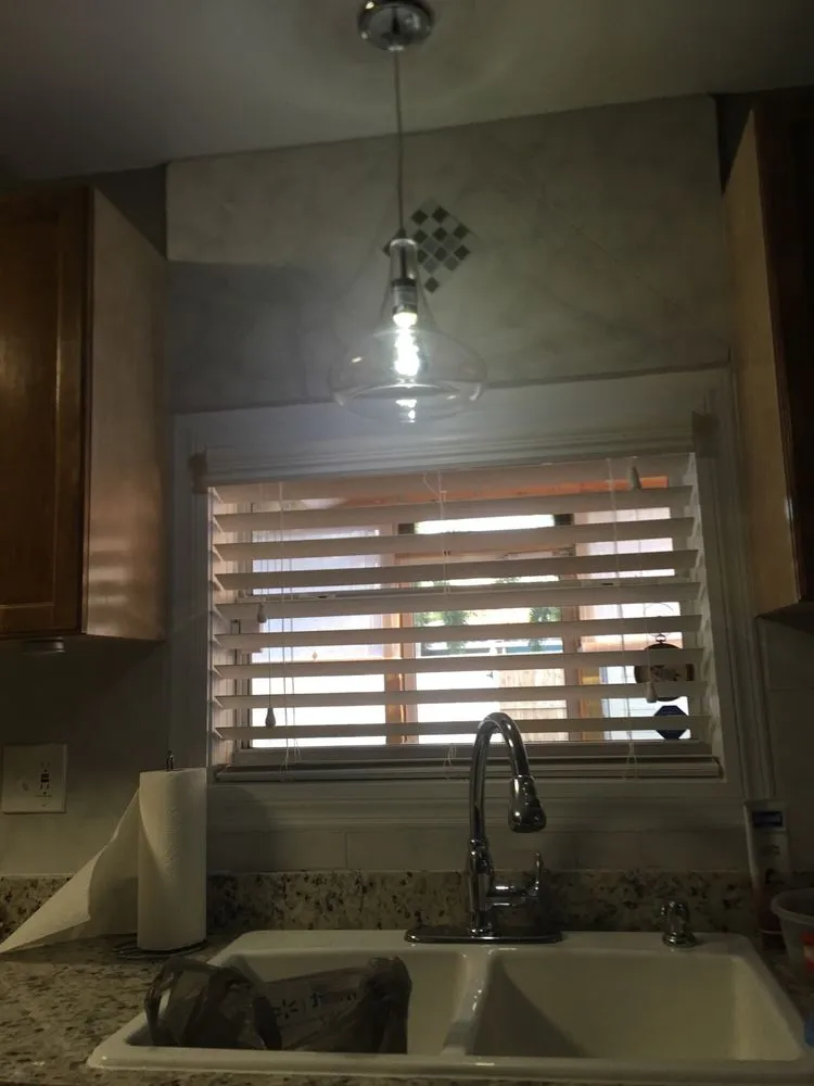 Affordable electrical repair experts serving St Petersburg, FL - Izzo Electric