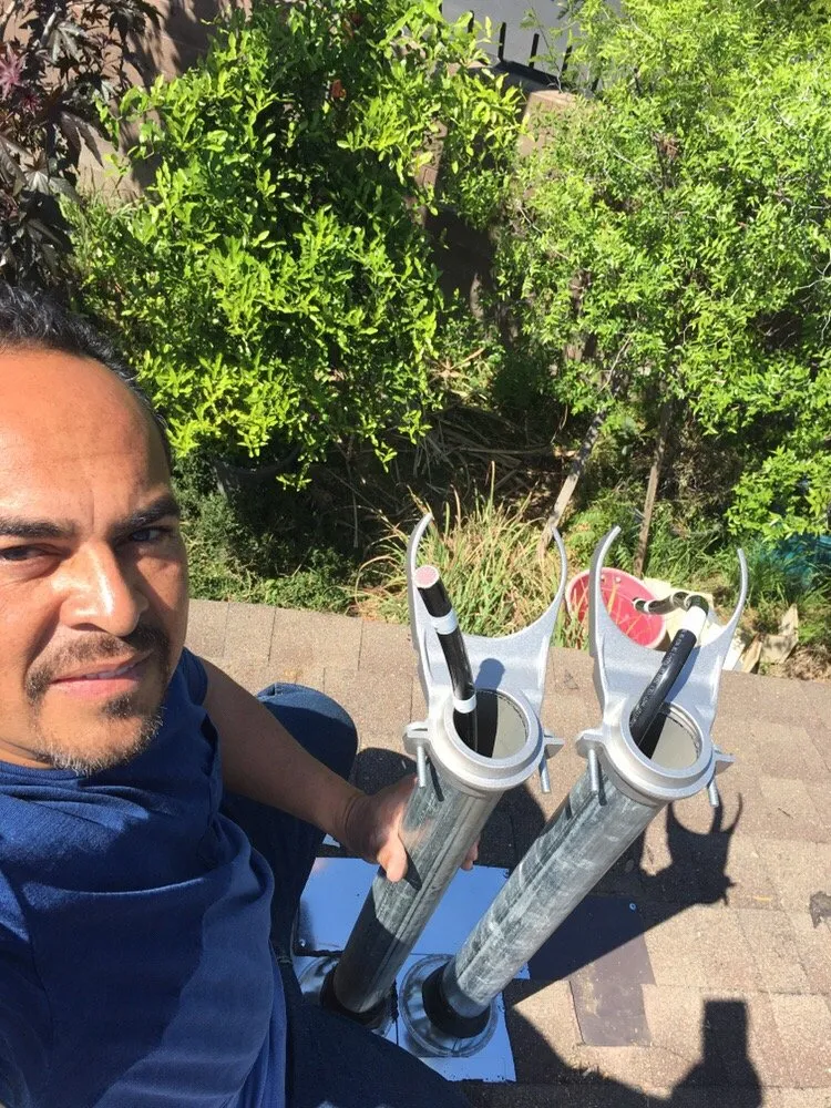 Slide of Izzy's Electric