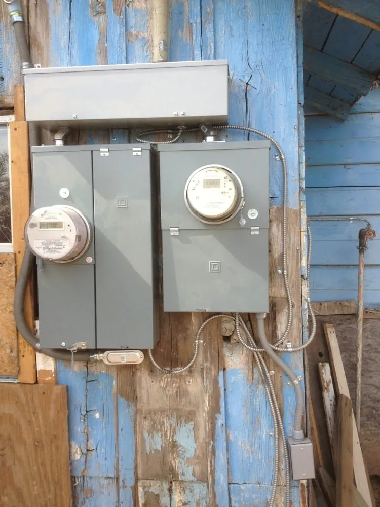 Slide of Izzy's Electric