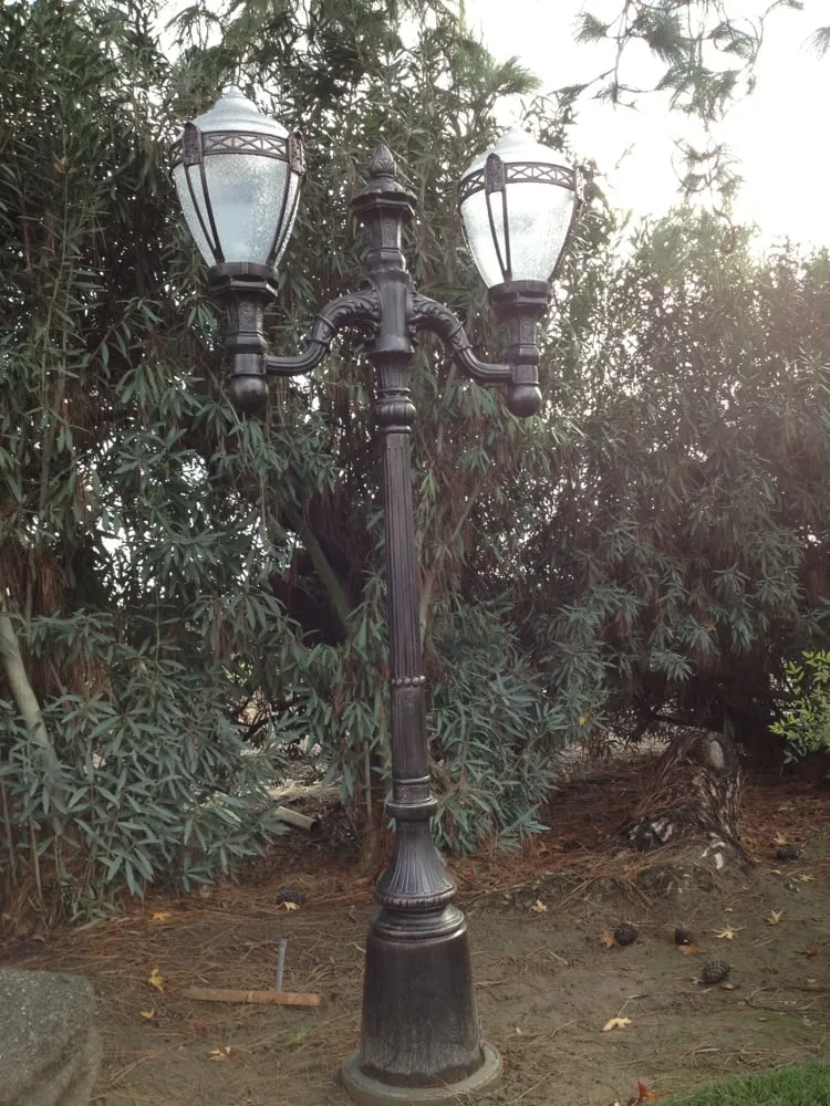 Slide of Izzy's Electric