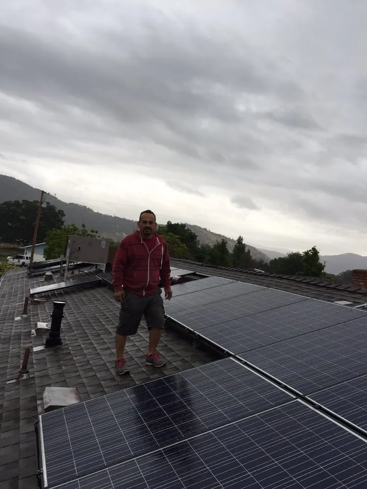 Slide of Izzy's Electric