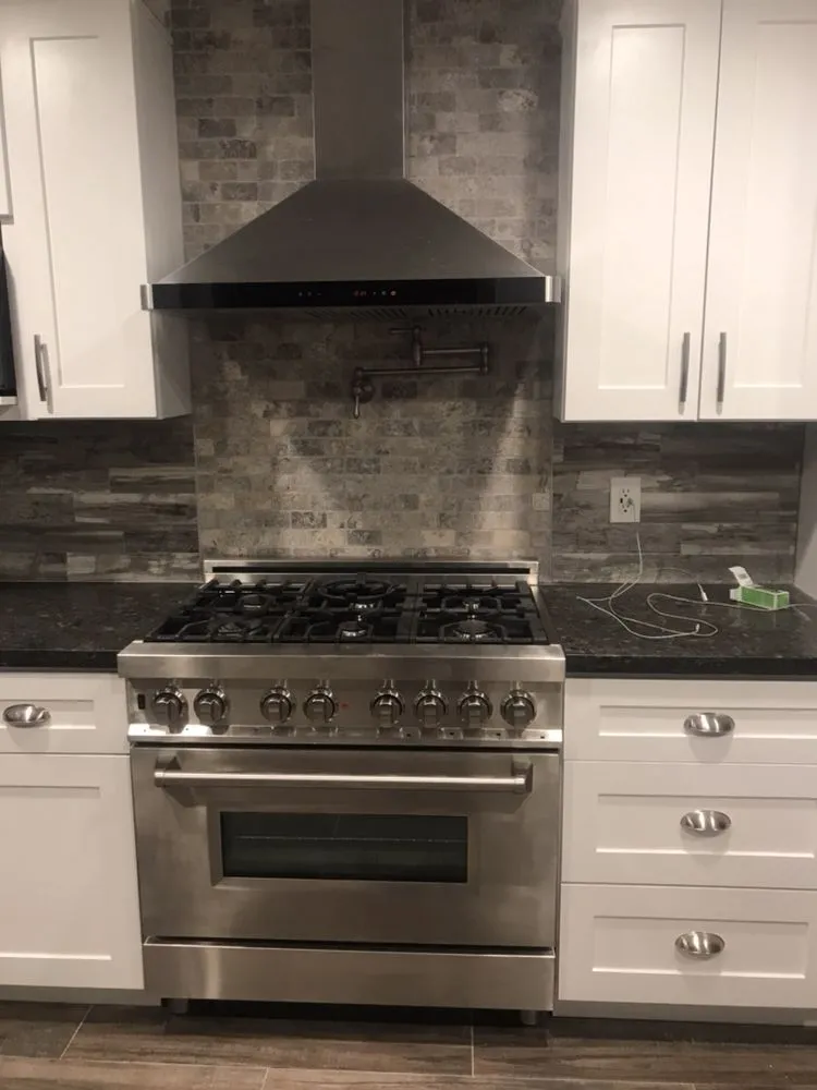Professional electrician providing outlet and switch repair in Thornton, CA - J & A Homes Unlimited