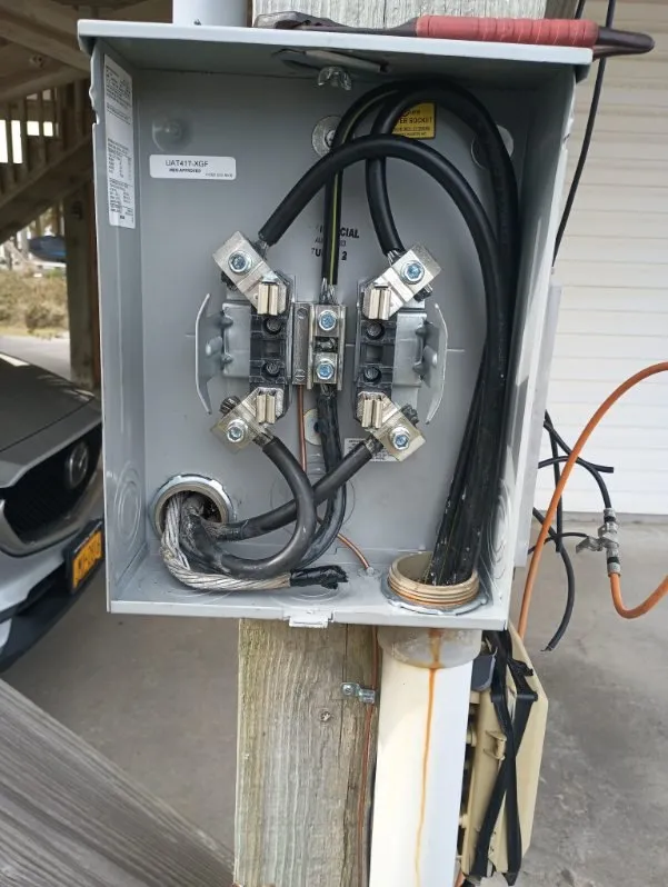 Slide of J & E Electrical Services