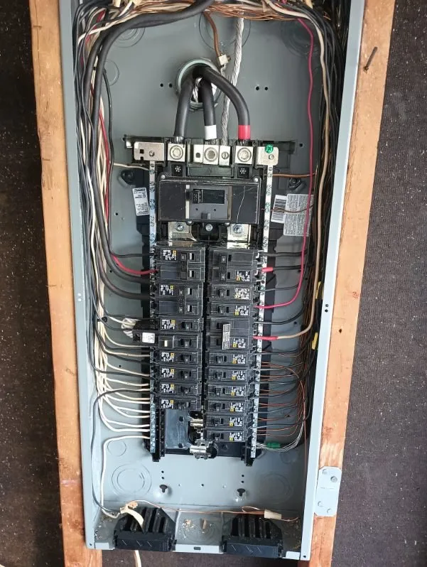 Slide of J & E Electrical Services