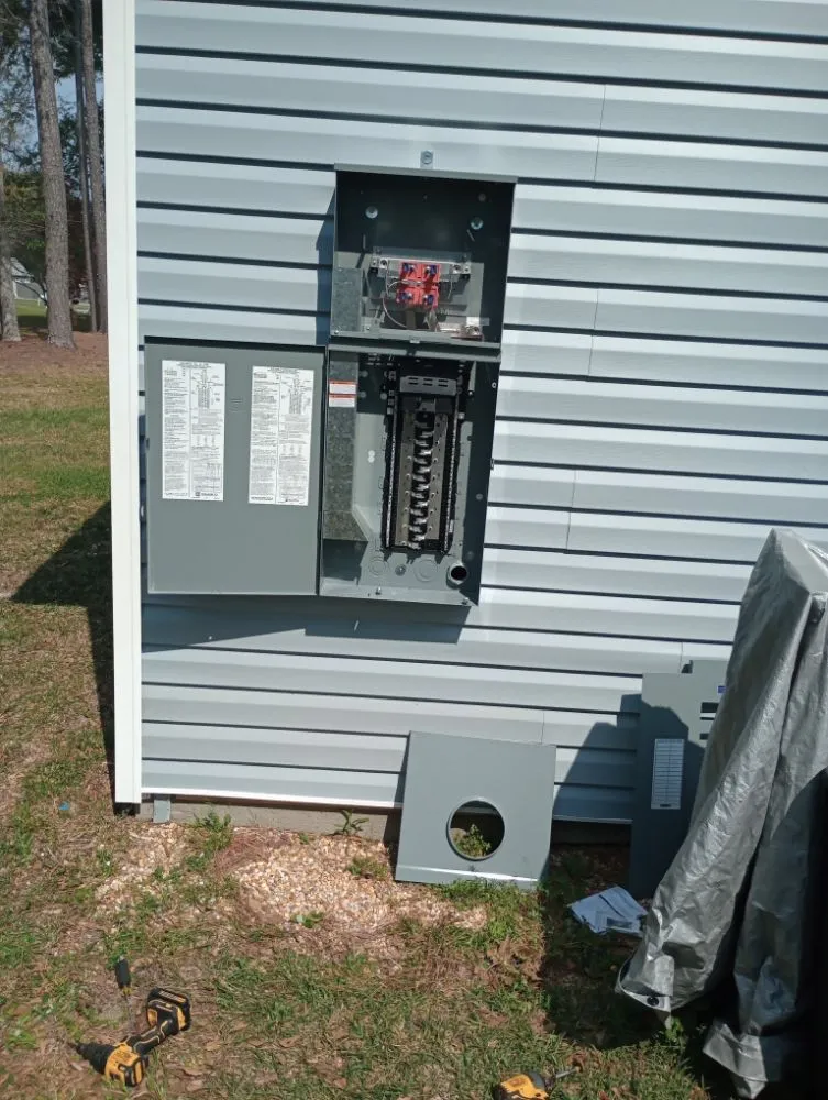 Slide of J & E Electrical Services