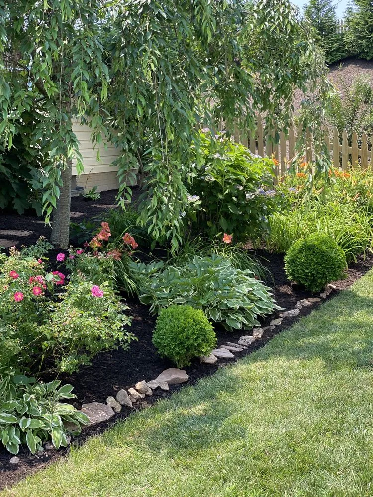 Certified electrician providing circuit breaker repair in , 