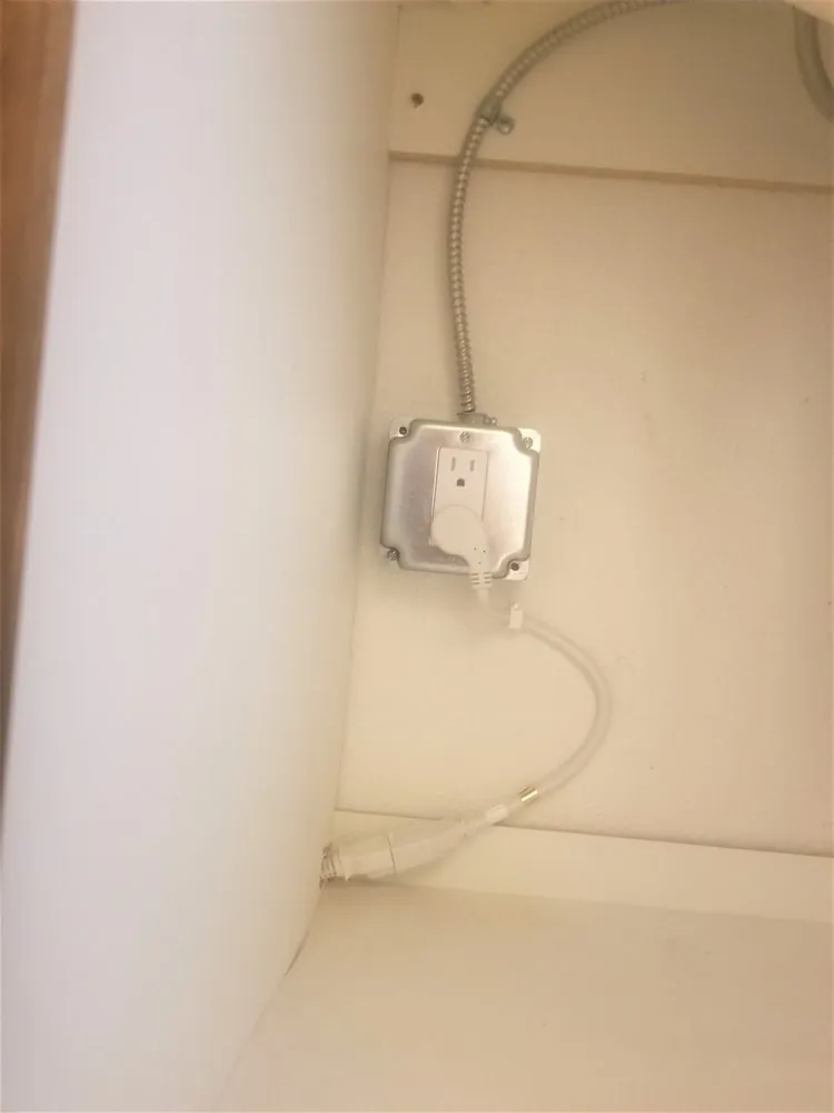 Slide of J & G Electric