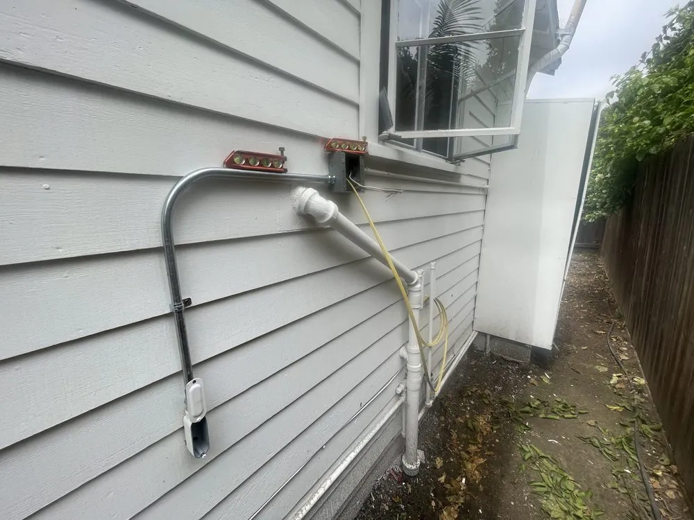 Slide of J & I Electric