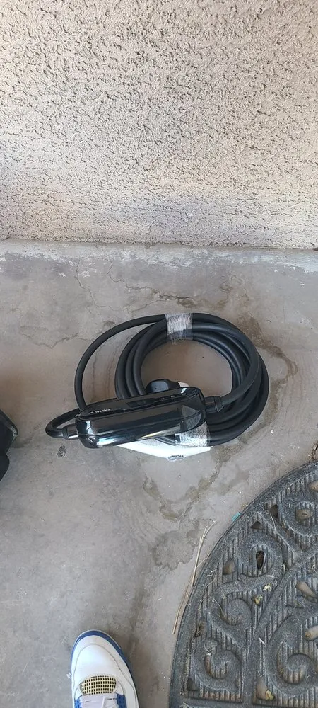 Slide of J & J Appliances