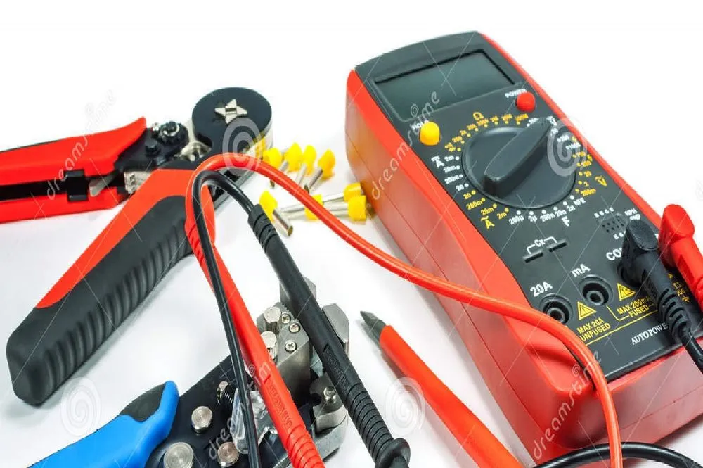 Professional electrician providing electrical repair in Eros, LA - J & J Contractors