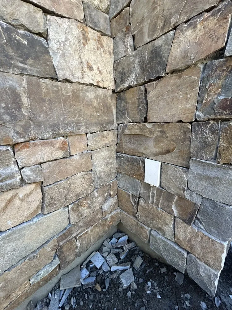 Reliable circuit breaker repair service in Greenacres, WA - J & J Electrical