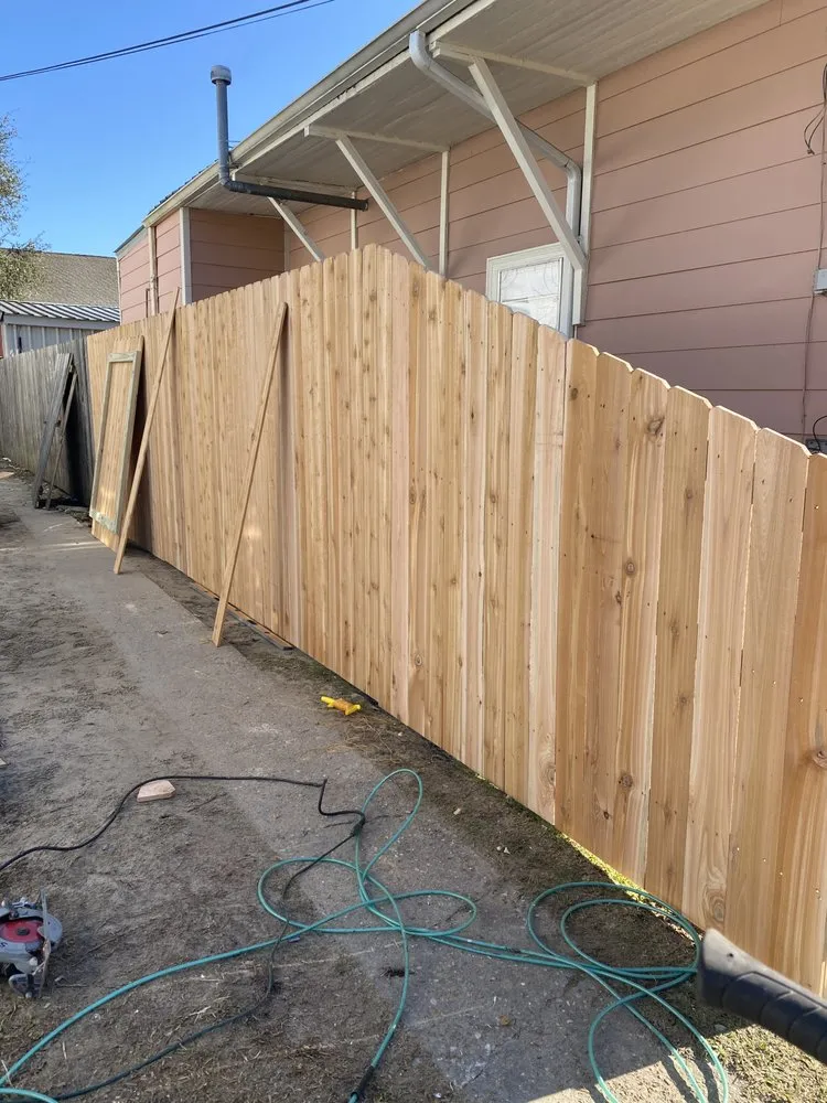 Slide of J & J Remodeling and Leos Gabinet Services