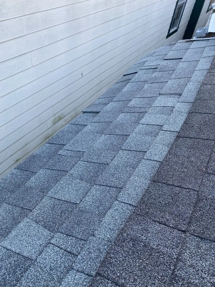 Slide of J & J Remodeling and Leos Gabinet Services