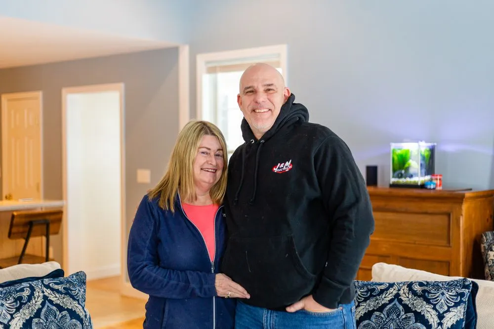 Slide of J & M Electrical