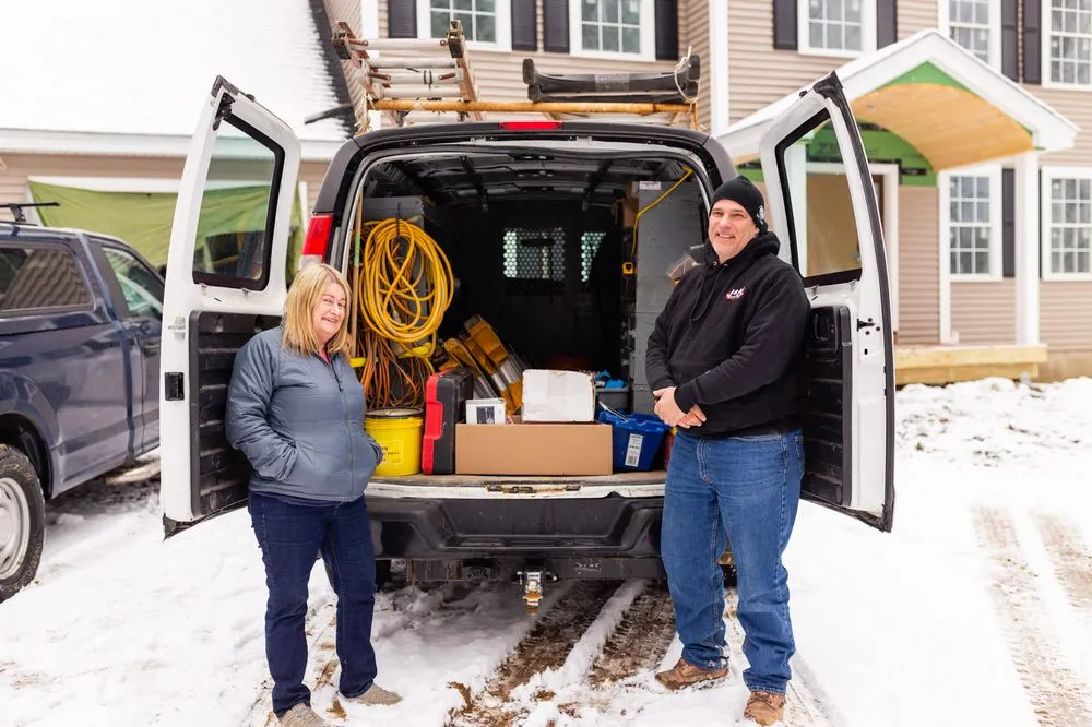 Slide of J & M Electrical