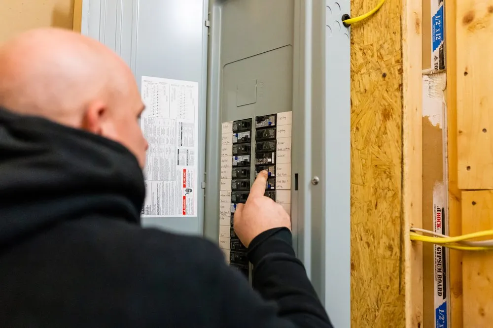 Slide of J & M Electrical