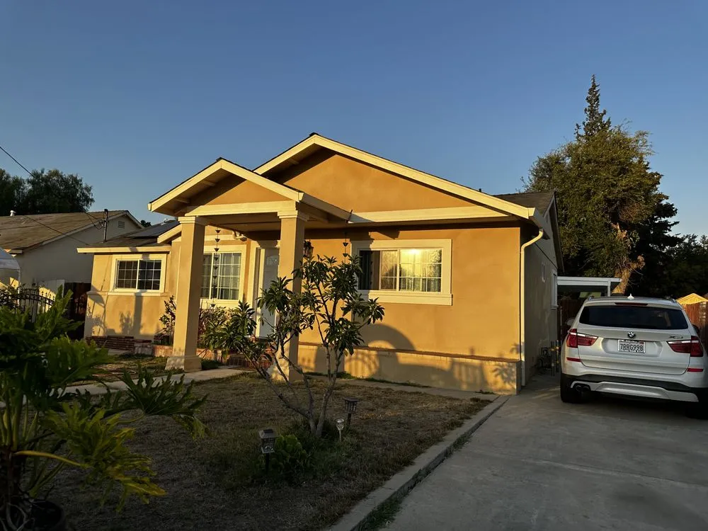 Slide of J & R Electric