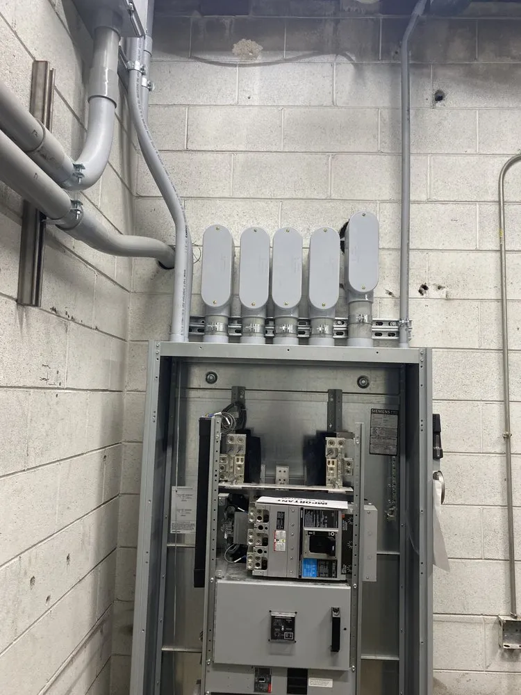 Emergency outlet and switch repair service in ,  - J & R Electrical Services