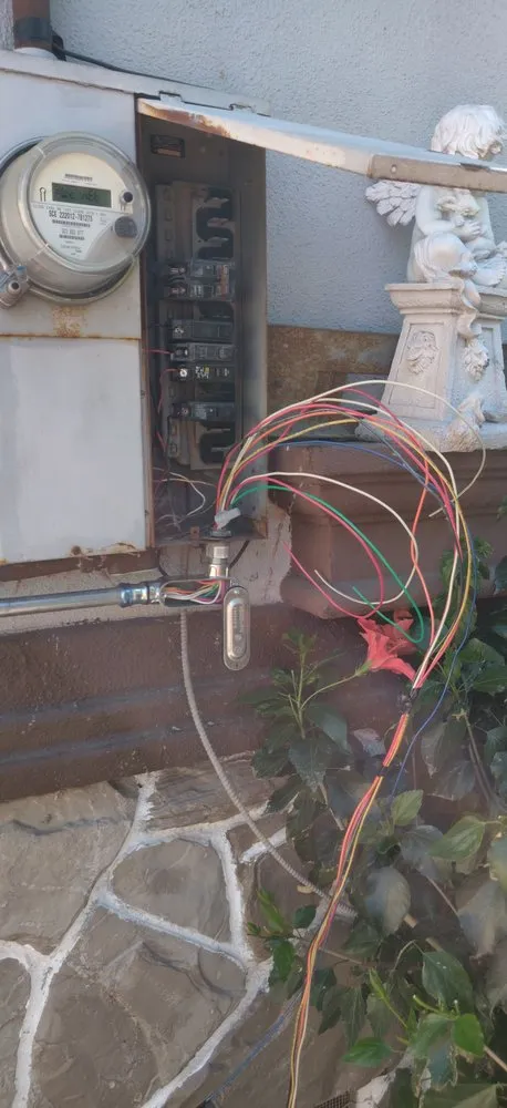 Certified electrician providing circuit breaker repair in Garden Grove, CA - J A Electrical Handyman