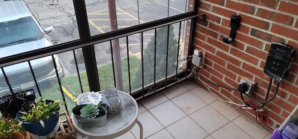 Slide of J Deschamps Electrician