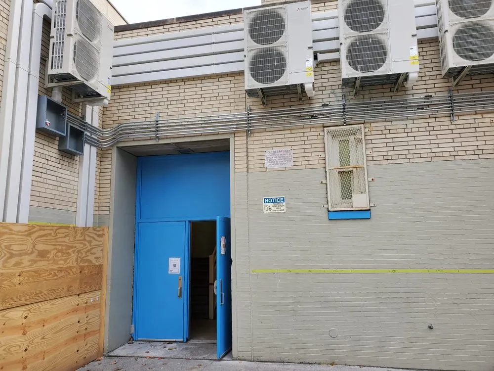 Slide of J H I Electric