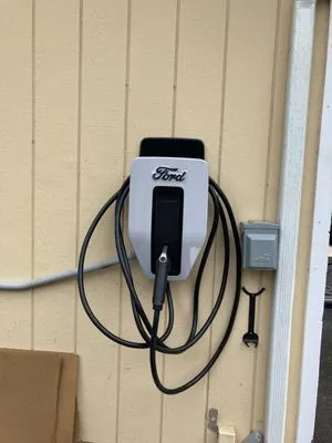 J Hill Electric Logo