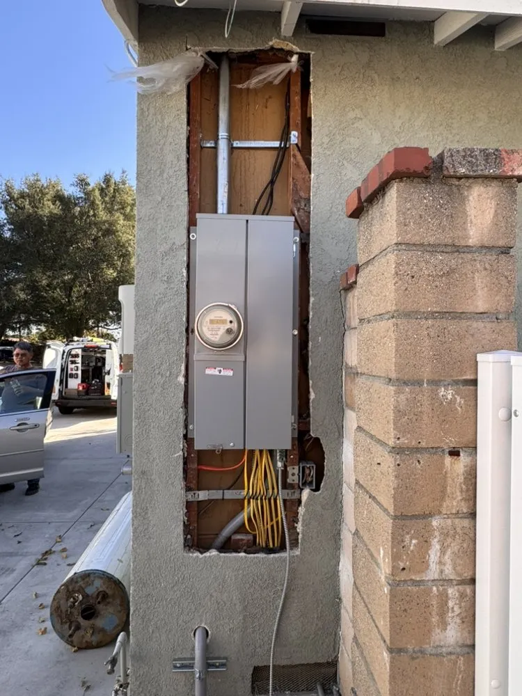 Licensed outlet and switch repair in City of Industry, CA by J Power Electric