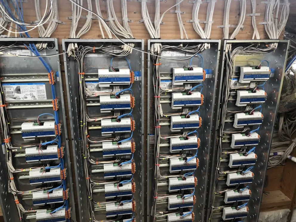 Slide of J Rivas Electric