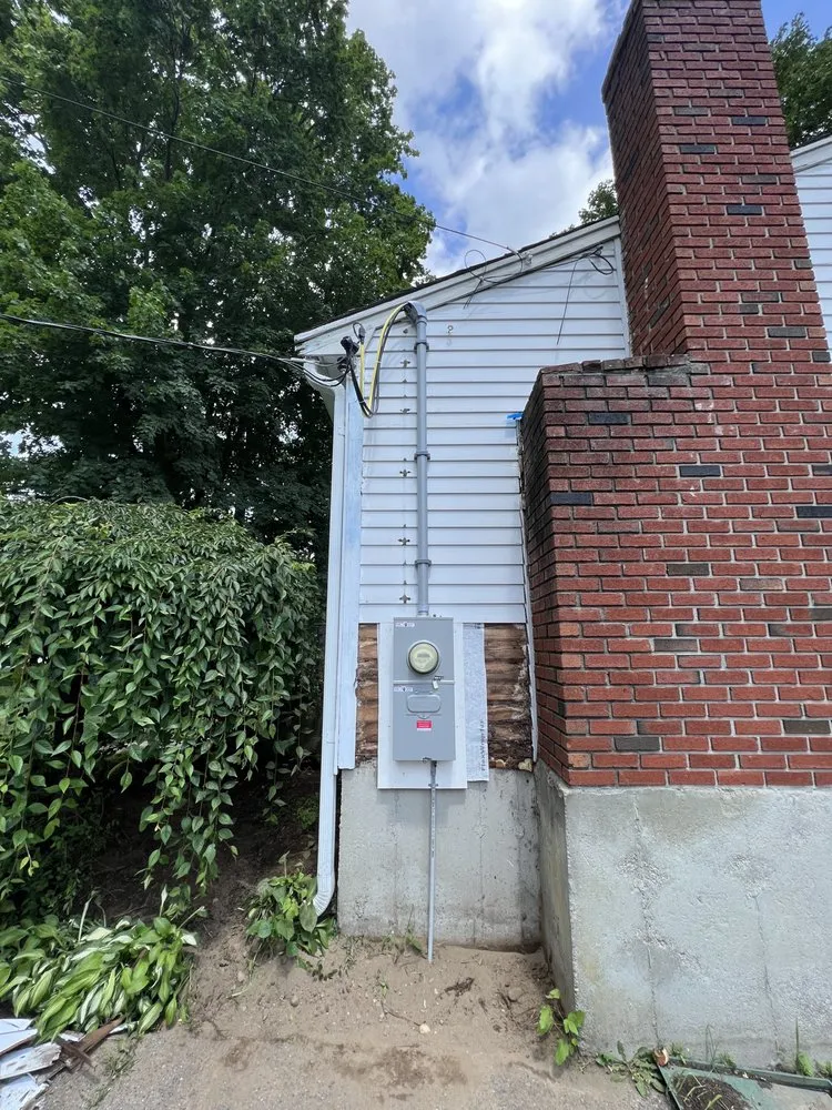 Licensed electrician providing panel upgrade in , 