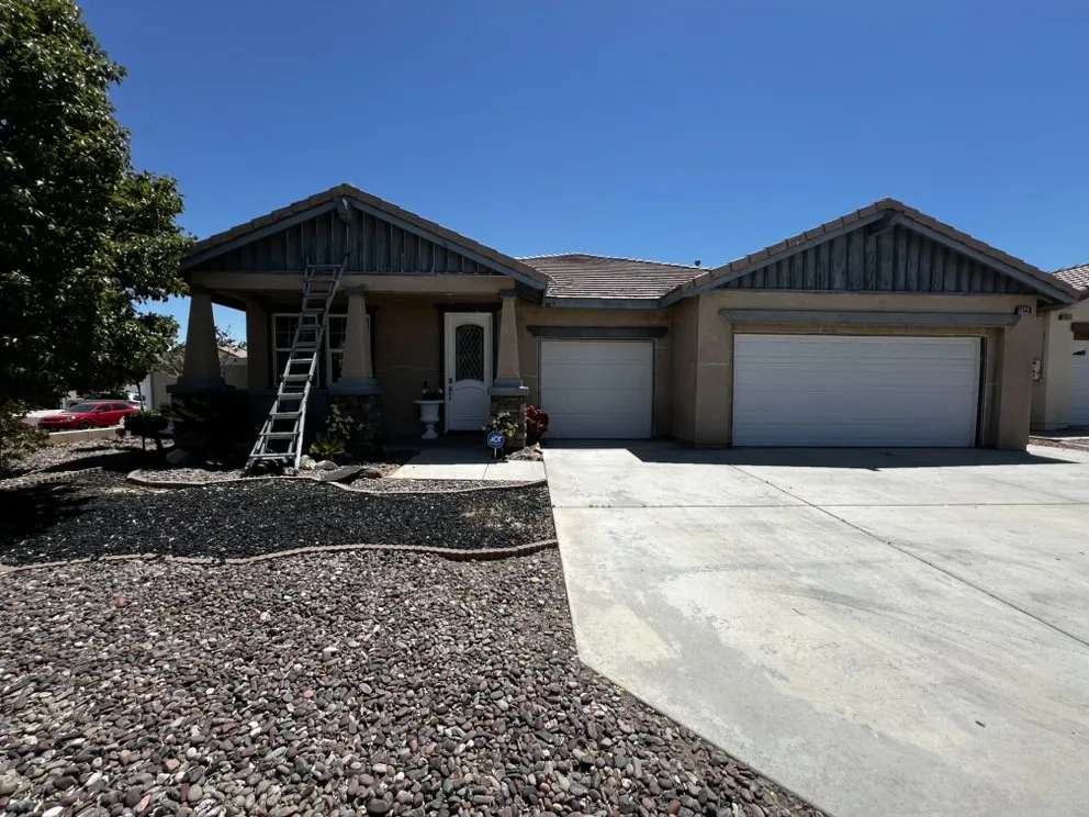 Slide of J Villegas Handyman