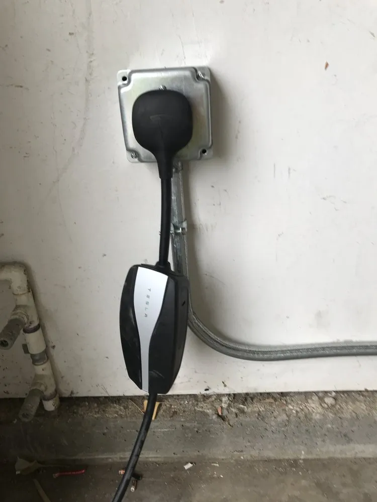 Slide of J Wong Electric