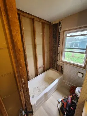 J3 Drywall & Construction Logo