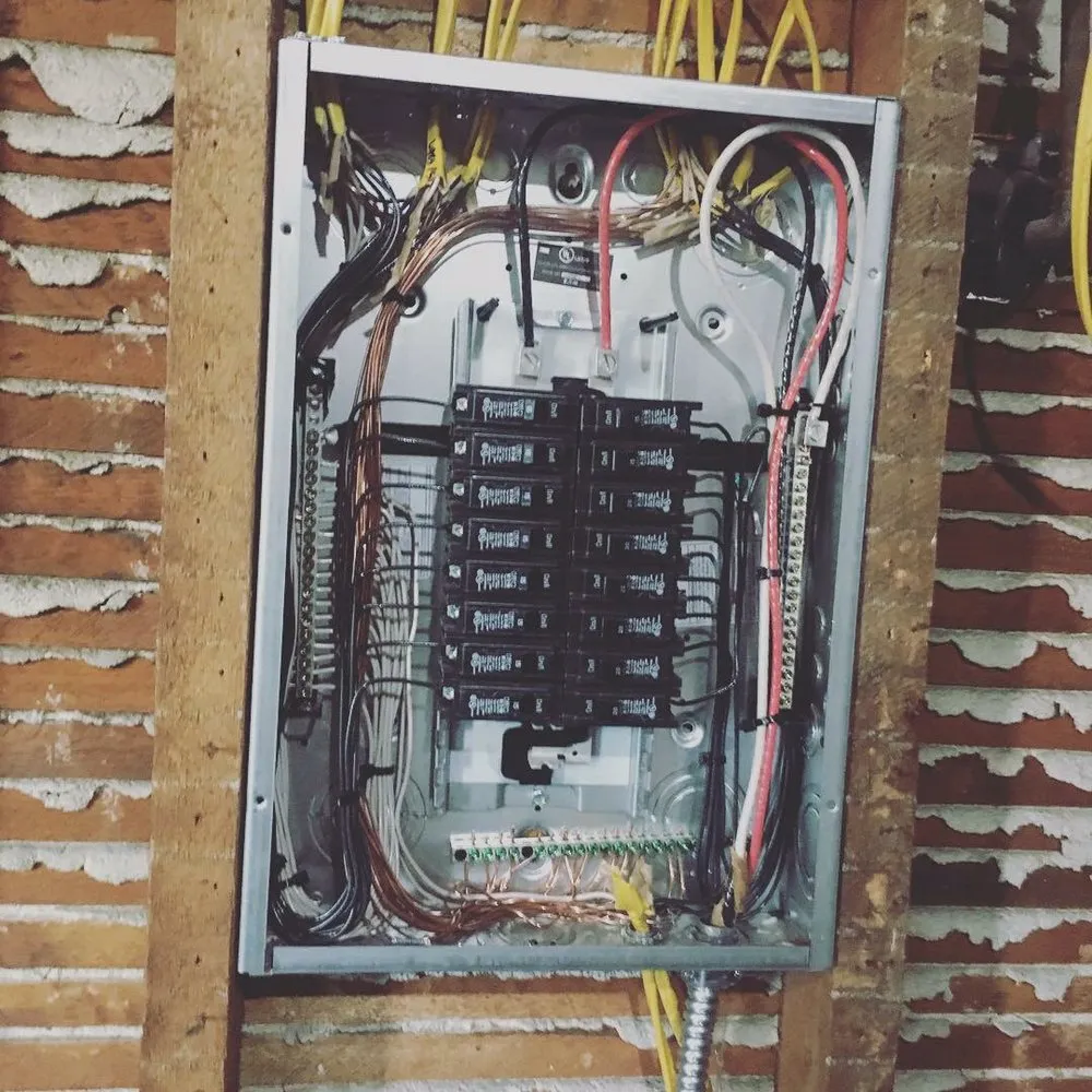 Licensed electrician providing electrical repair in Jamaica, NY - JAC Lighting & Wiring Electrical Services