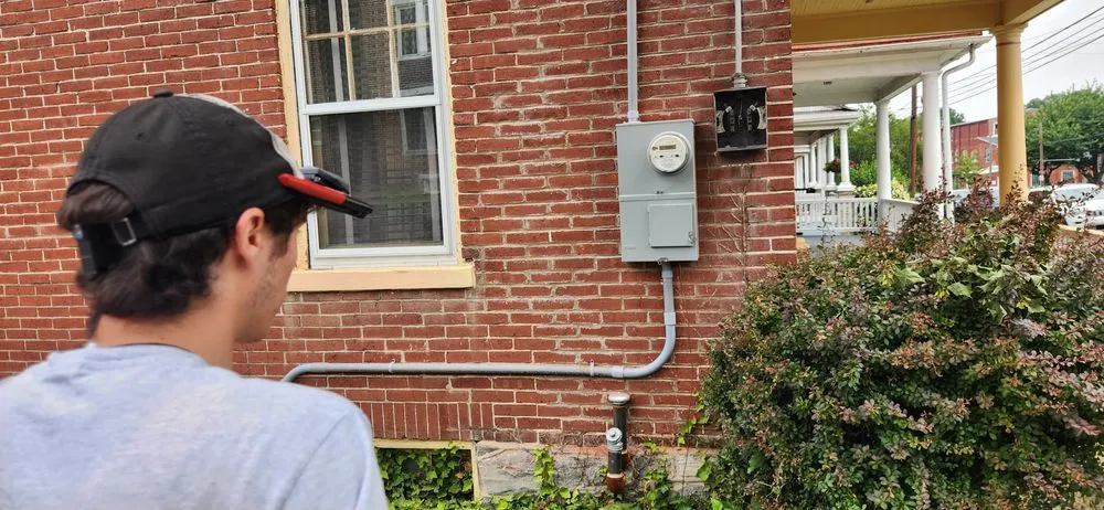 Emergency electrical service for homes in wiring installation,  by 