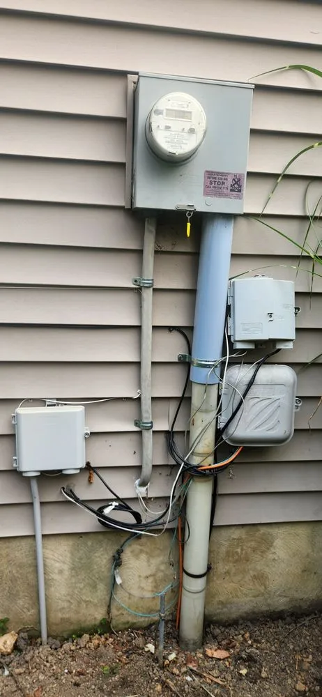 Professional outlet and switch repair in ,  by Jackson Electrical Service