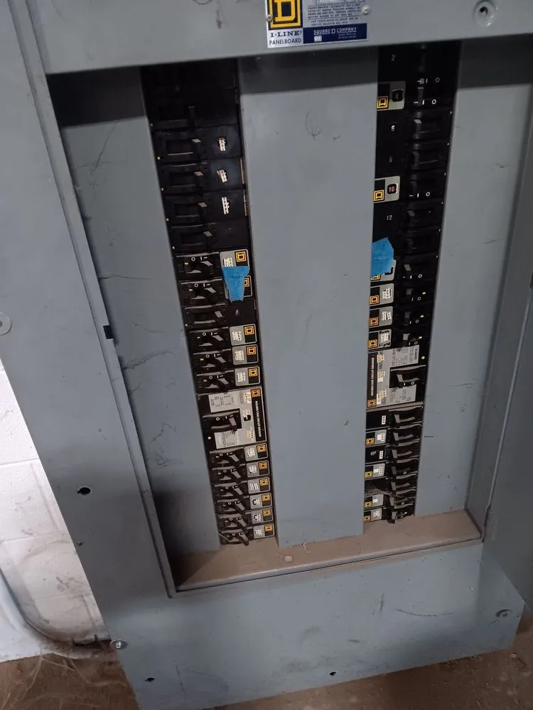 Slide of JADE Electric