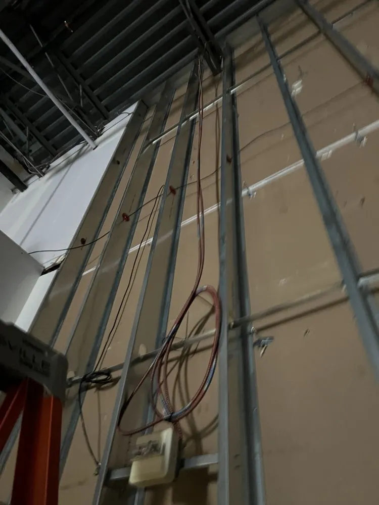 Slide of Jaden Dominski Electrician