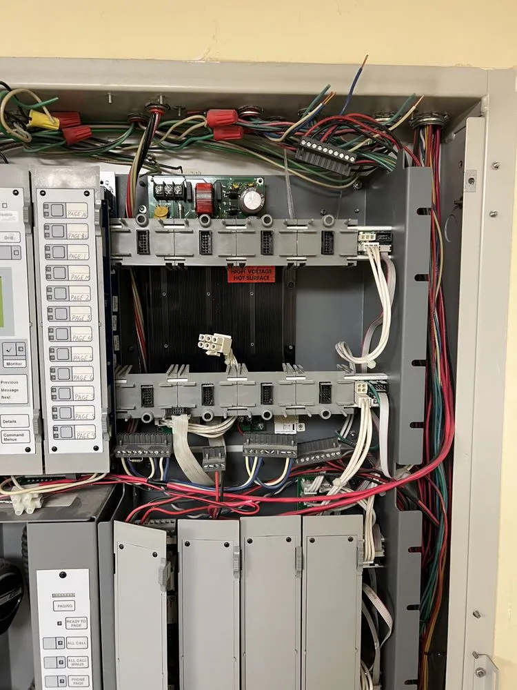 Slide of Jaden Dominski Electrician