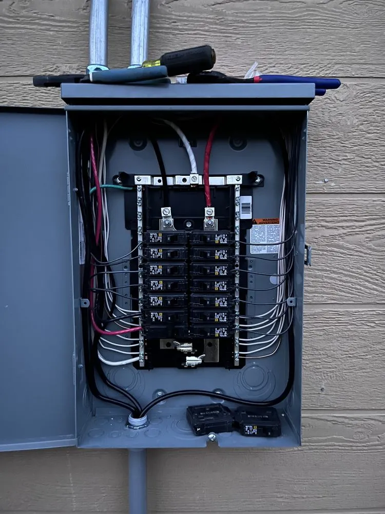 Slide of Jader Electric