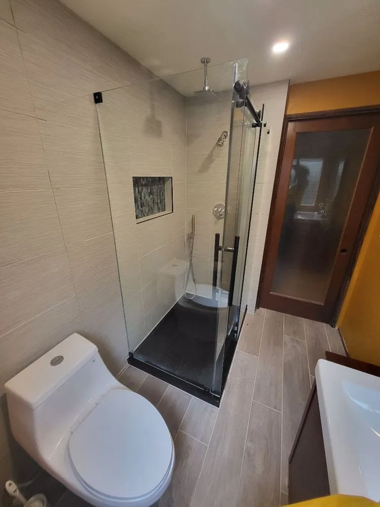 Slide of Jaguar Construction