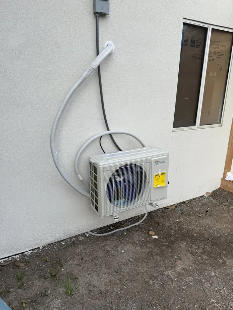 Slide of Jaguar Construction