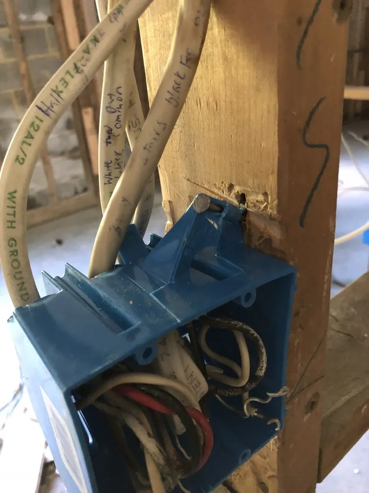 Reliable electrician providing emergency electrical service in , 