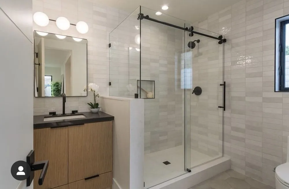 Slide of Jako Construction