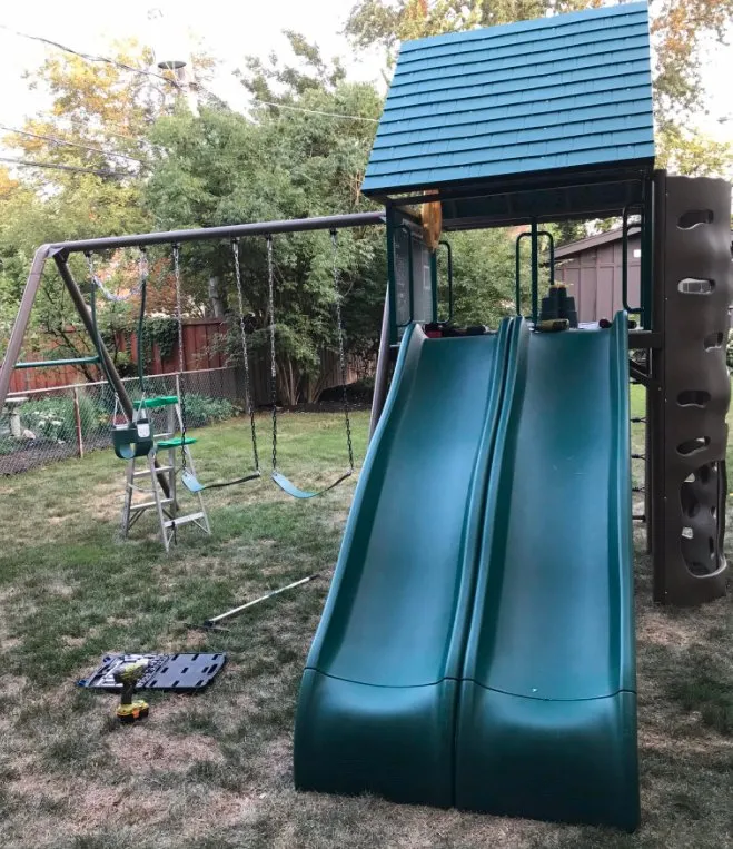 Certified electrician providing wiring installation in , 