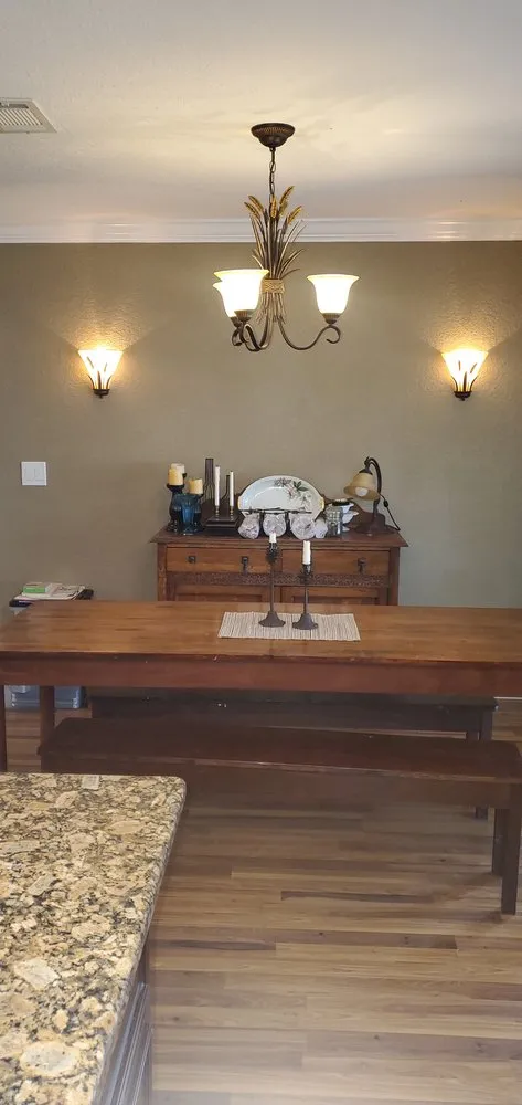 Slide of Jamie The Electrician