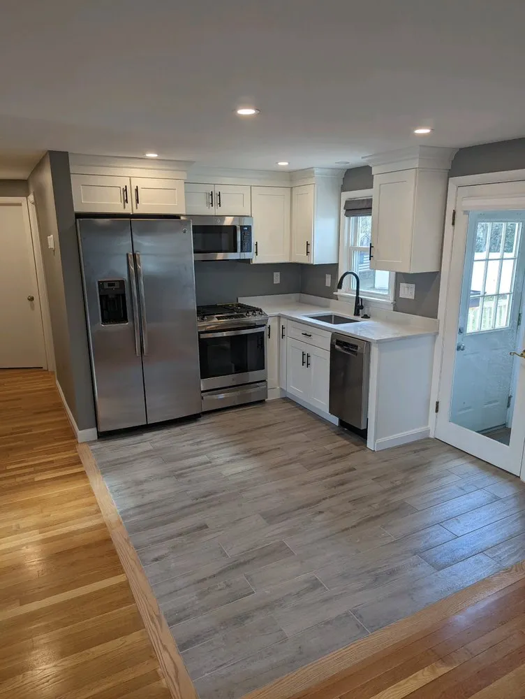 Slide of Janusz Electric